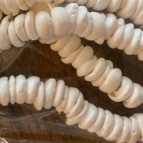 Thin White Puka shell necklace 16" - Picture 2 of 3